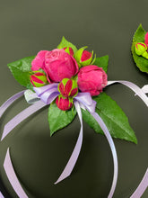 Load image into Gallery viewer, Wrist Corsage