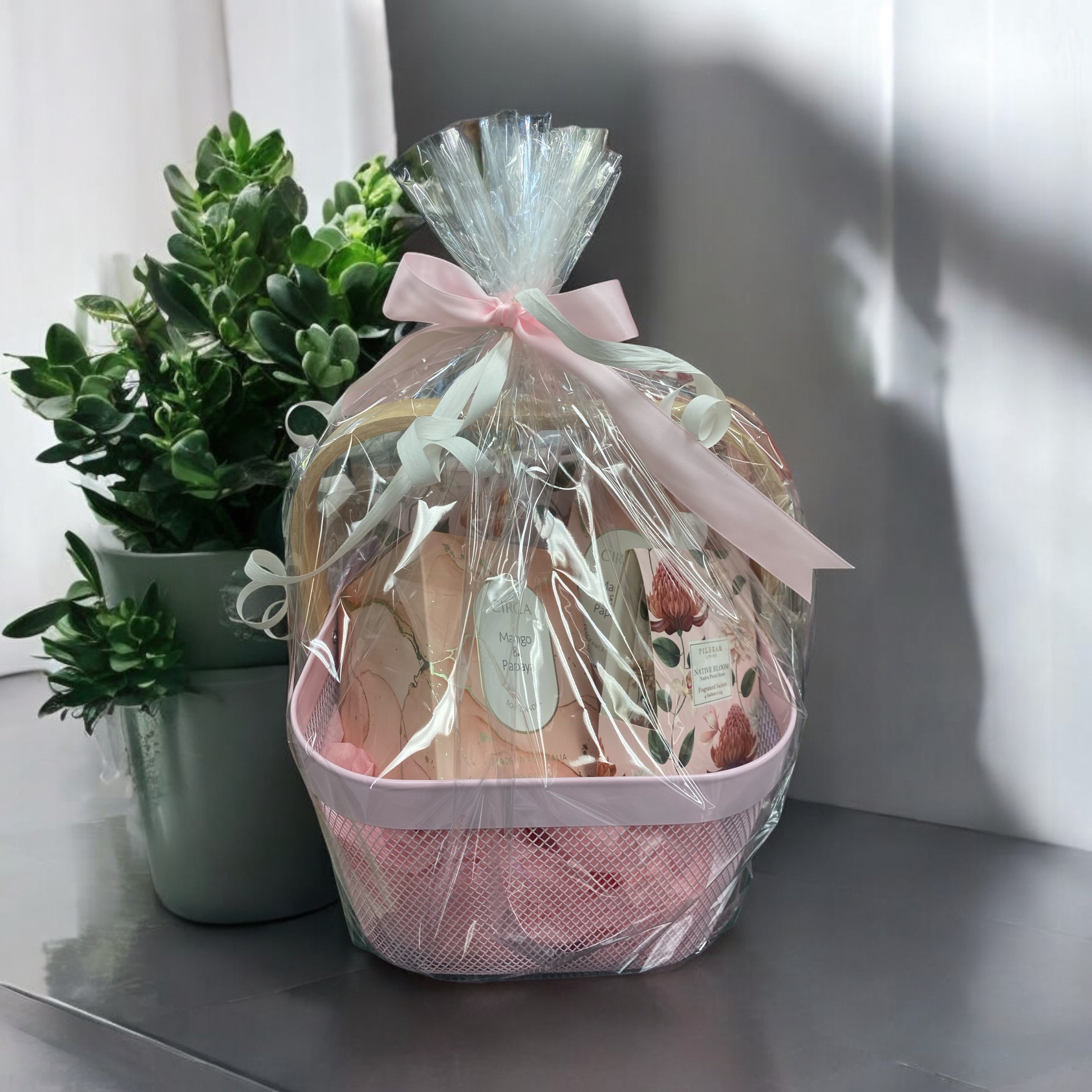 CIRCA Hamper