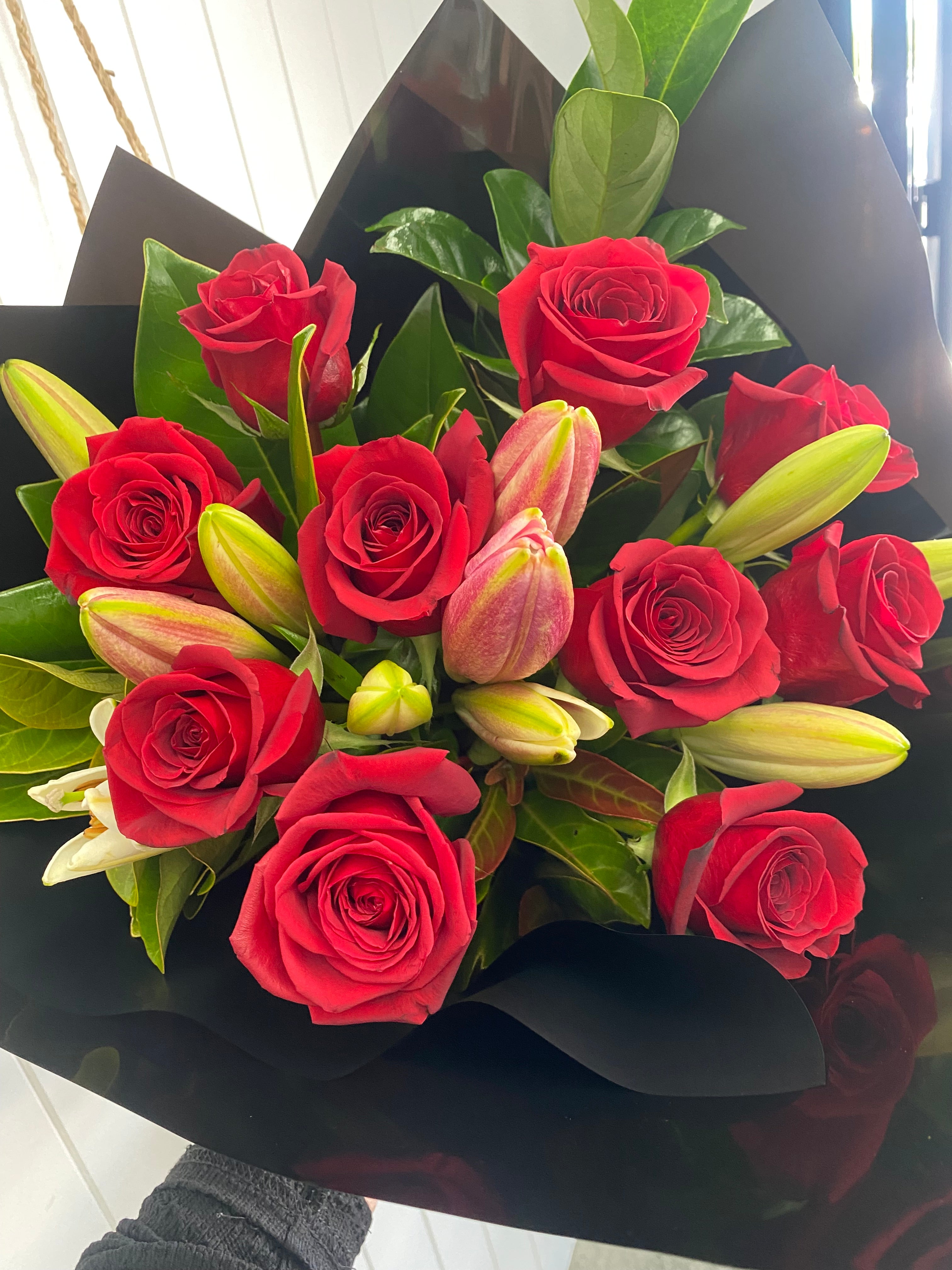 CUPIDS BIG REDS BOUQUET