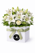Load image into Gallery viewer, White Roses &amp; Lillys
