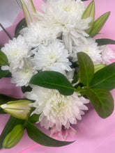 Load image into Gallery viewer, Potted Bloom CLASSIC WHITES &amp; GREENS
