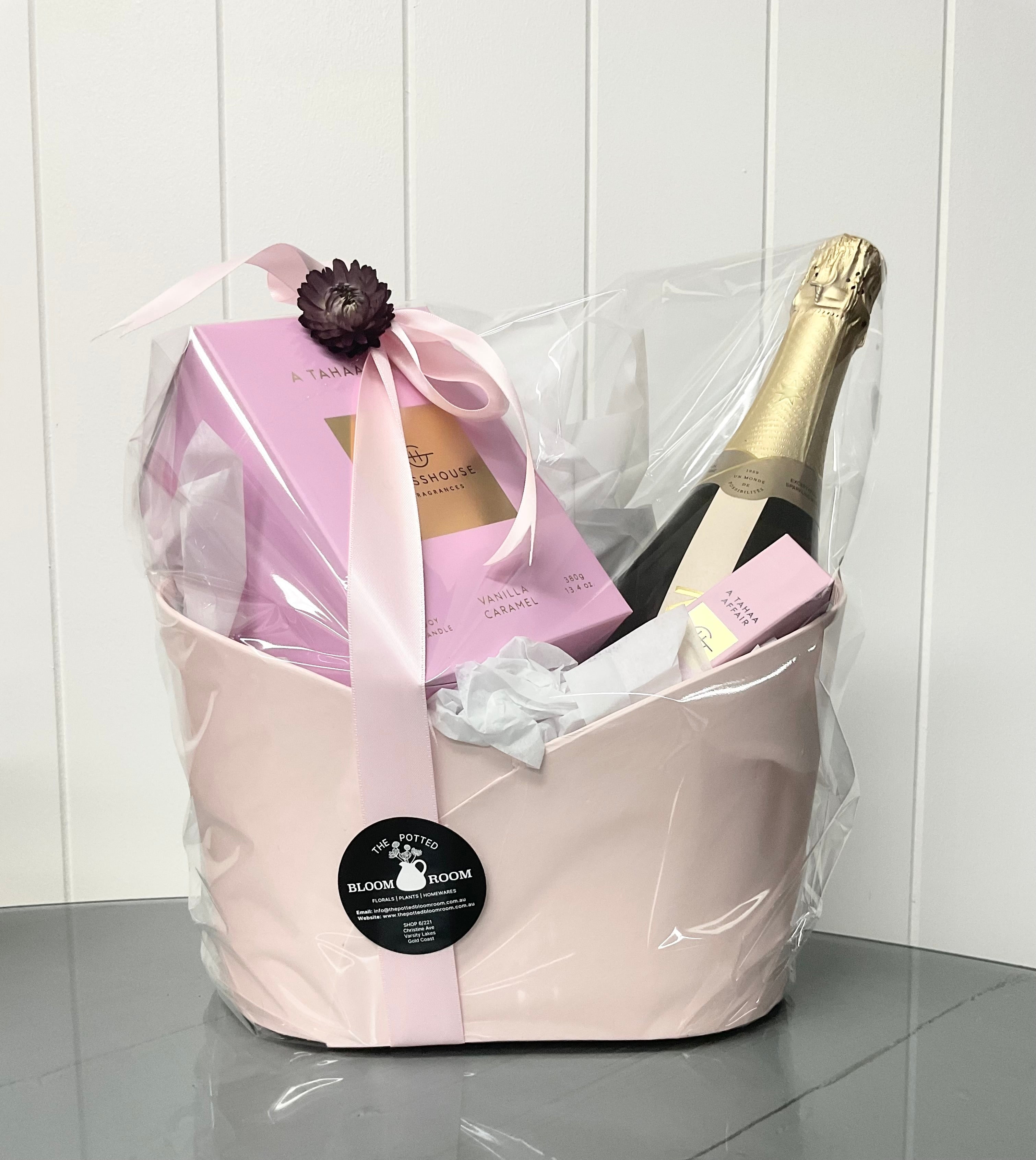 GLASSHOUSE HAMPER with CHANDON