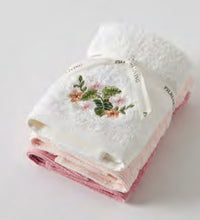 Load image into Gallery viewer, Bubs and Mums
