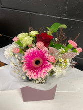 Load image into Gallery viewer, Baby Box Blooms
