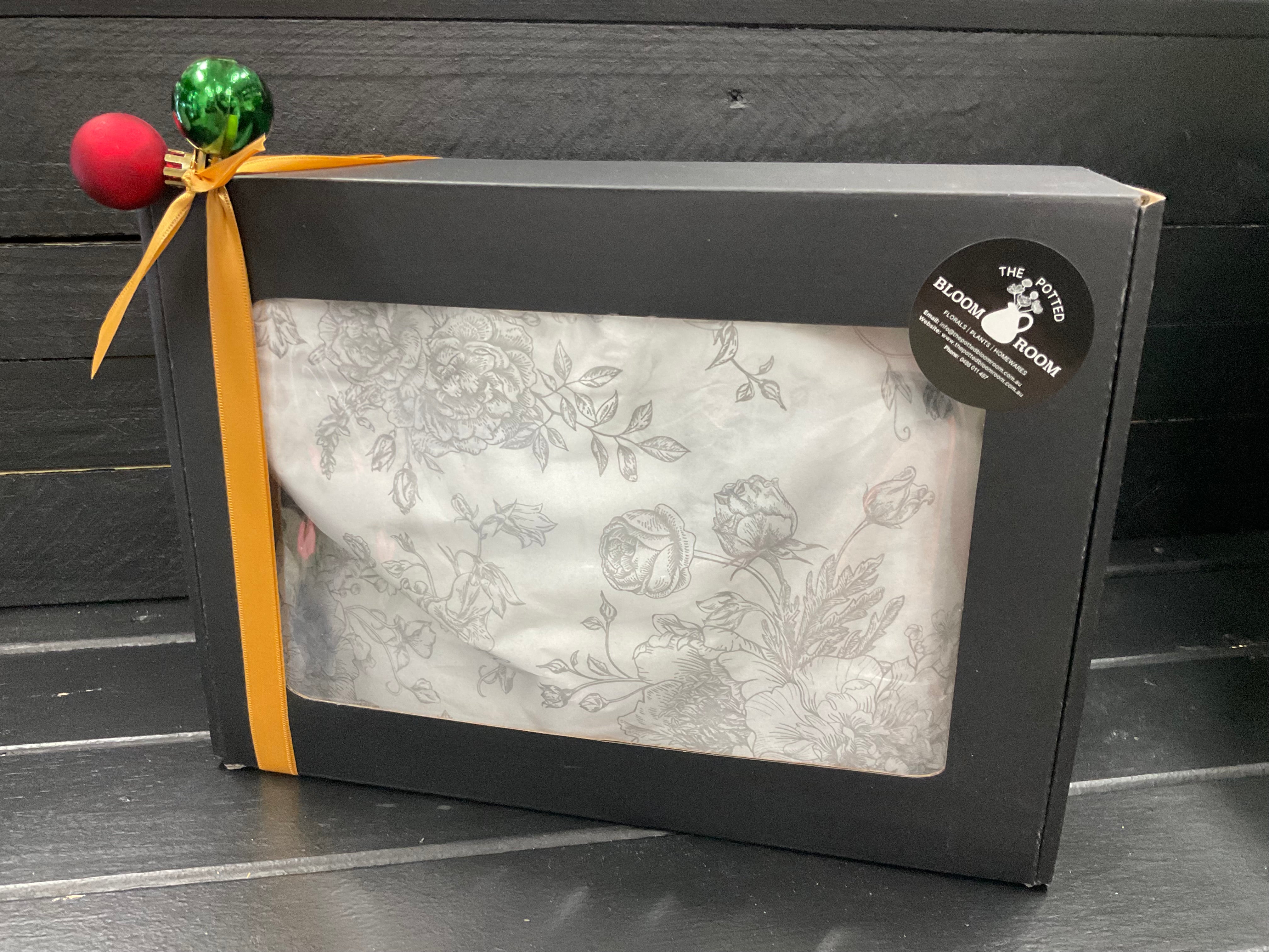 Nibbly Christmas Hamper