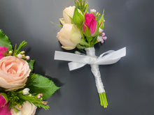 Load image into Gallery viewer, Buttonhole
