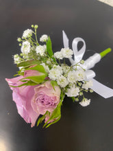 Load image into Gallery viewer, Buttonhole
