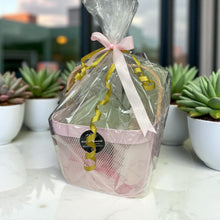 Load image into Gallery viewer, POTTED BLOOM- Circa Hamper
